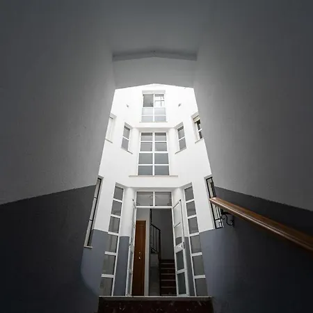 Numero Uno Apartment