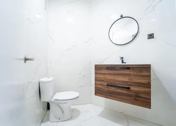 Numero Uno Apartment *